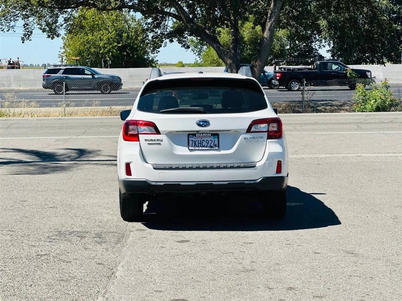 Subaru Outback  2015
