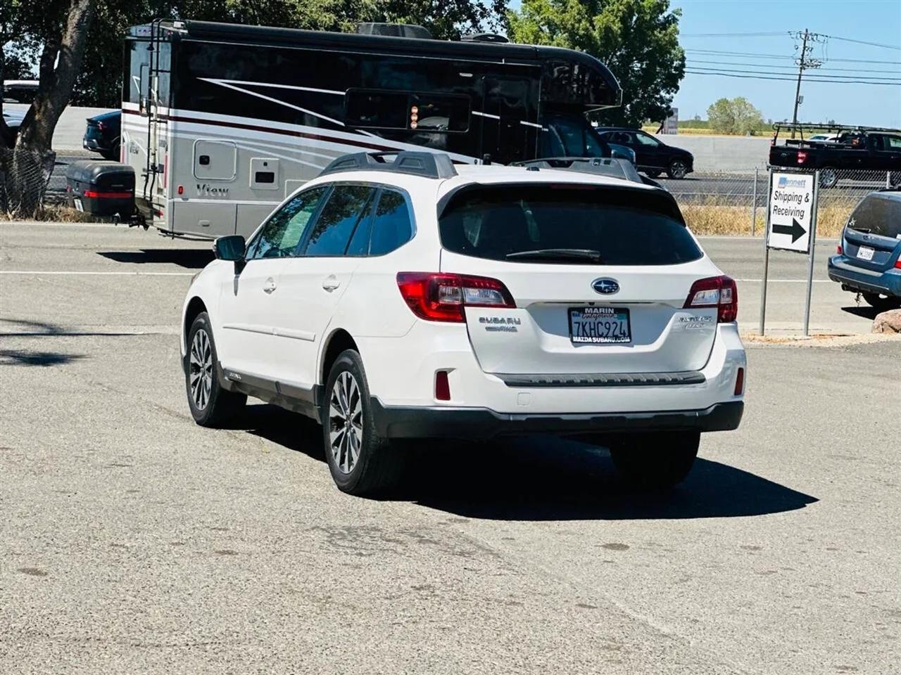 Subaru Outback  2015