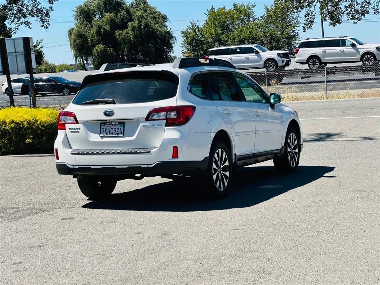 Subaru Outback  2015