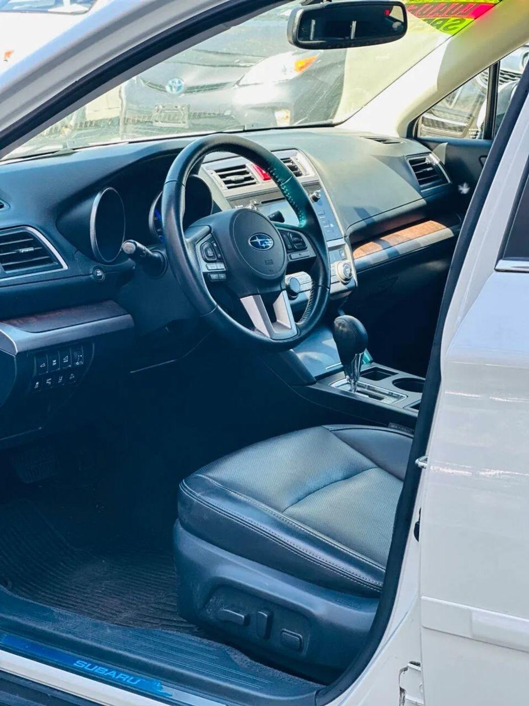 Subaru Outback  2015