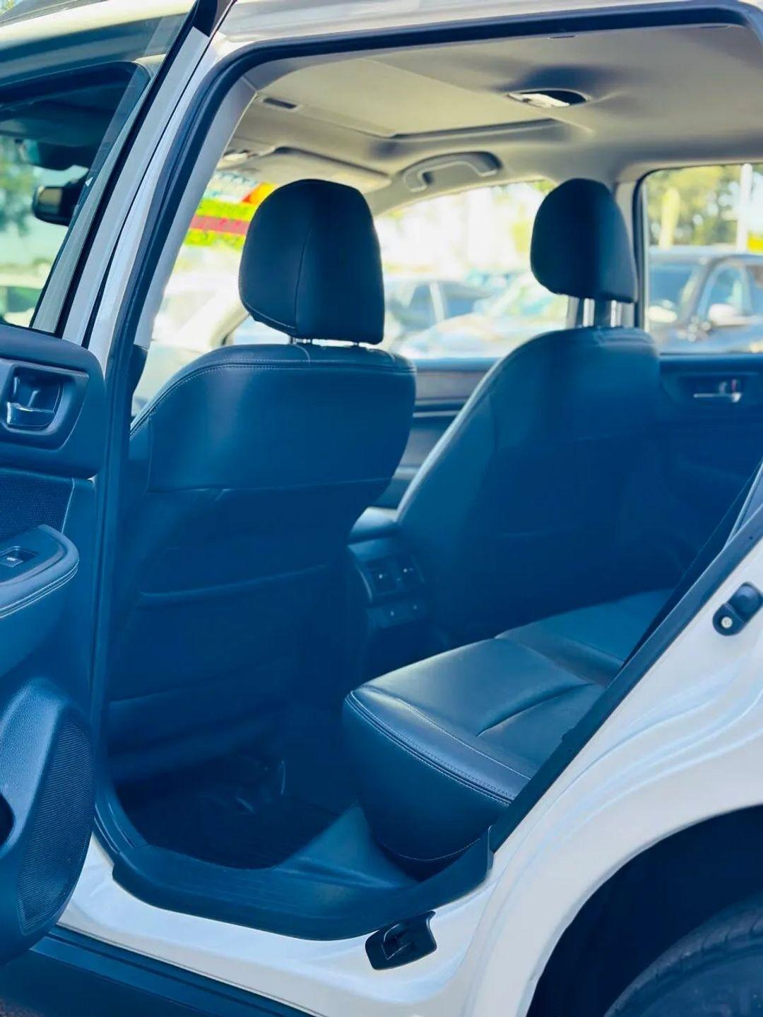 Subaru Outback  2015