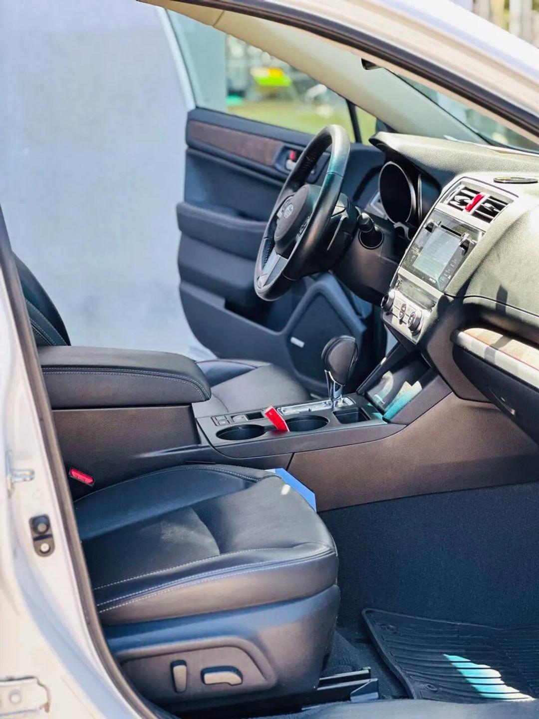 Subaru Outback  2015