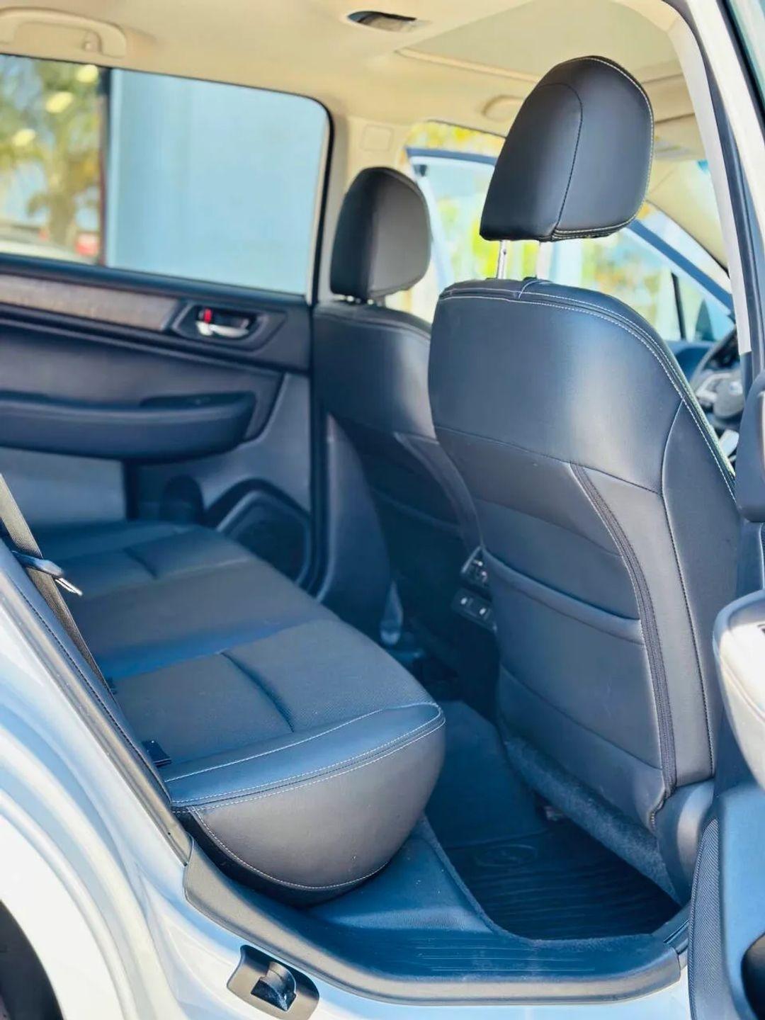 Subaru Outback  2015