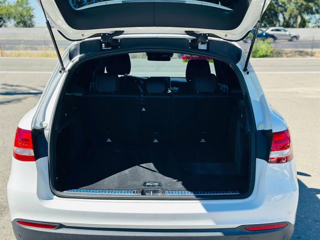 Mercedes-Benz GLC-Class  2018