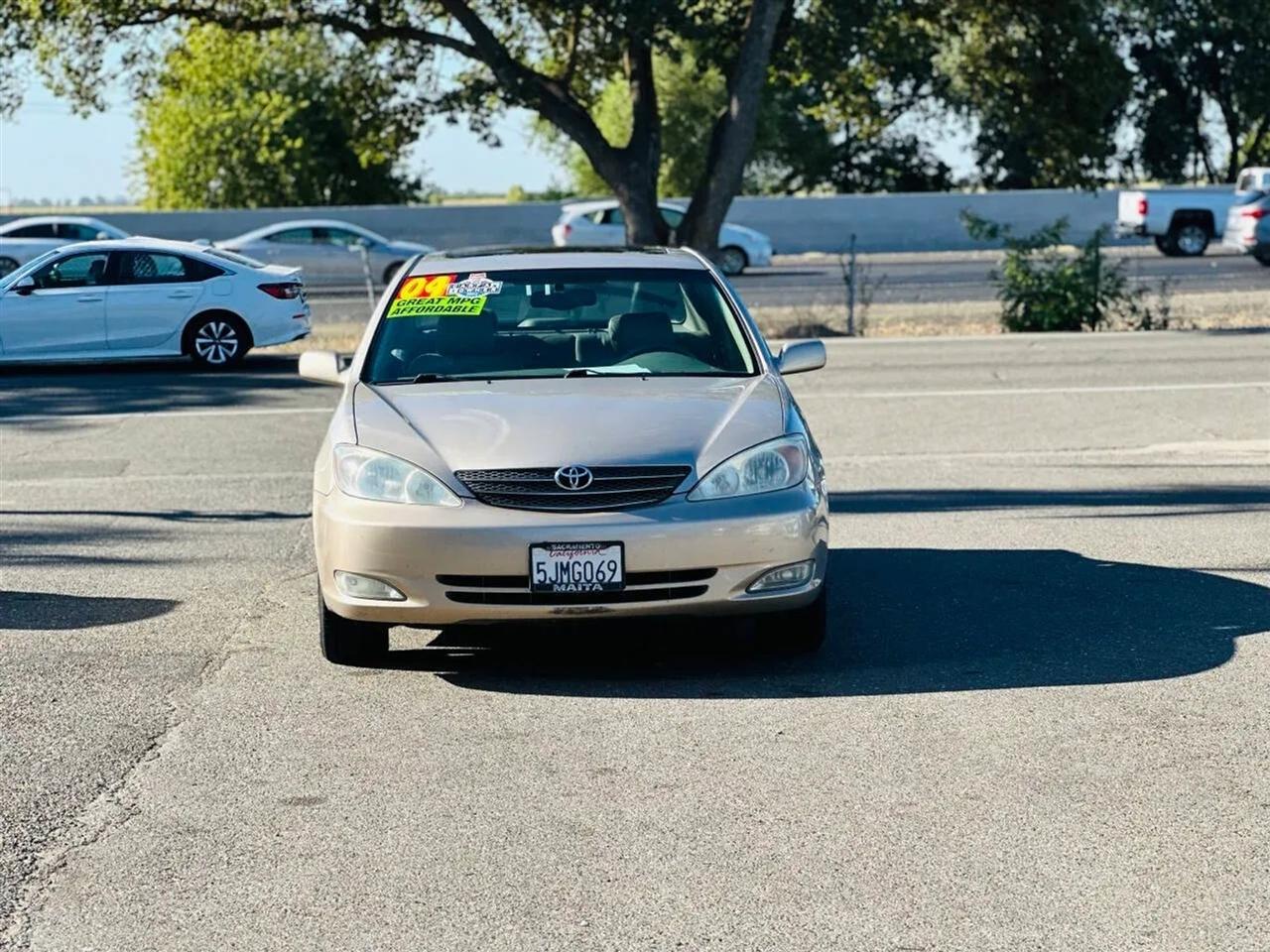 Toyota Camry  2004