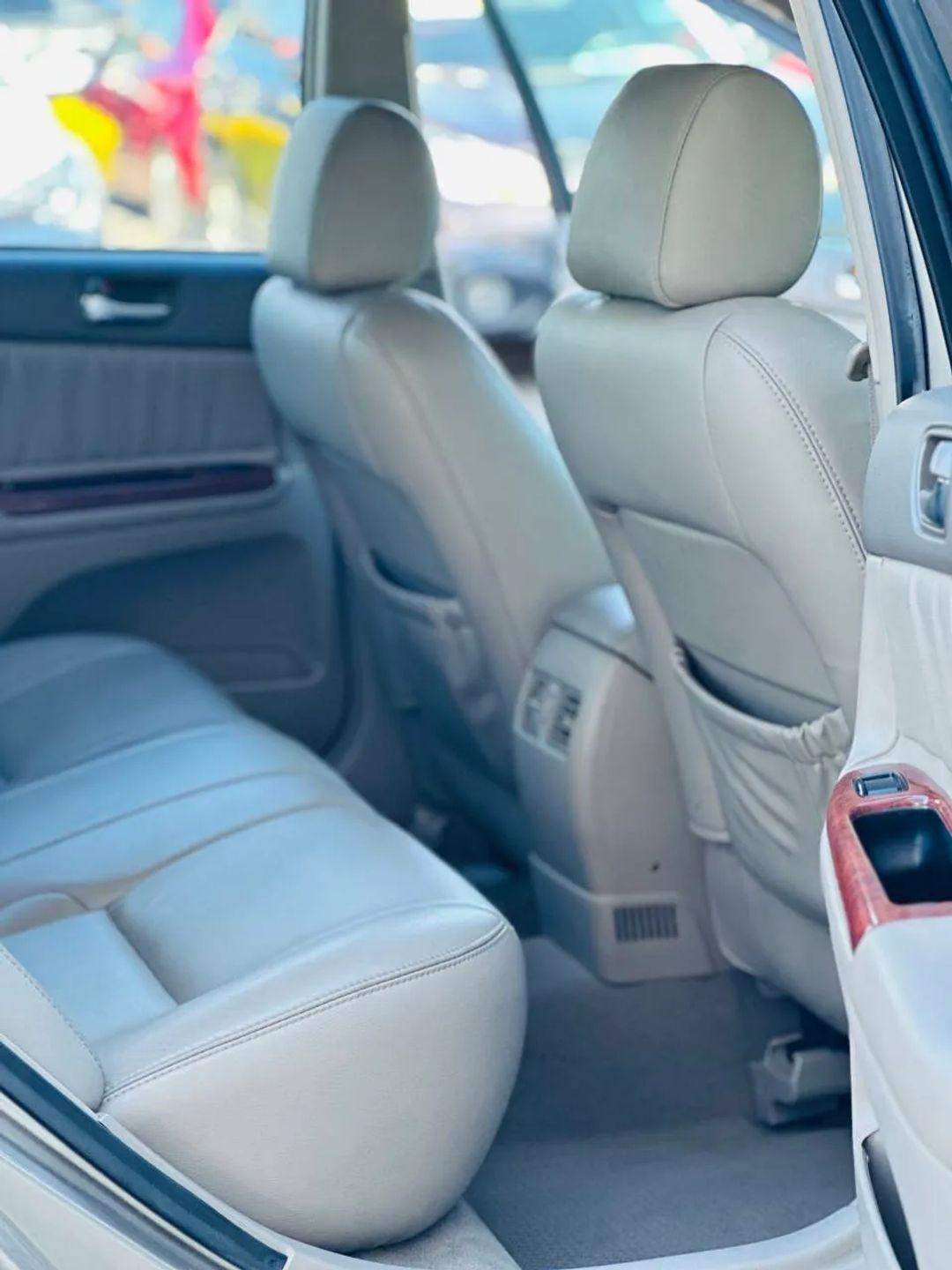 Toyota Camry  2004