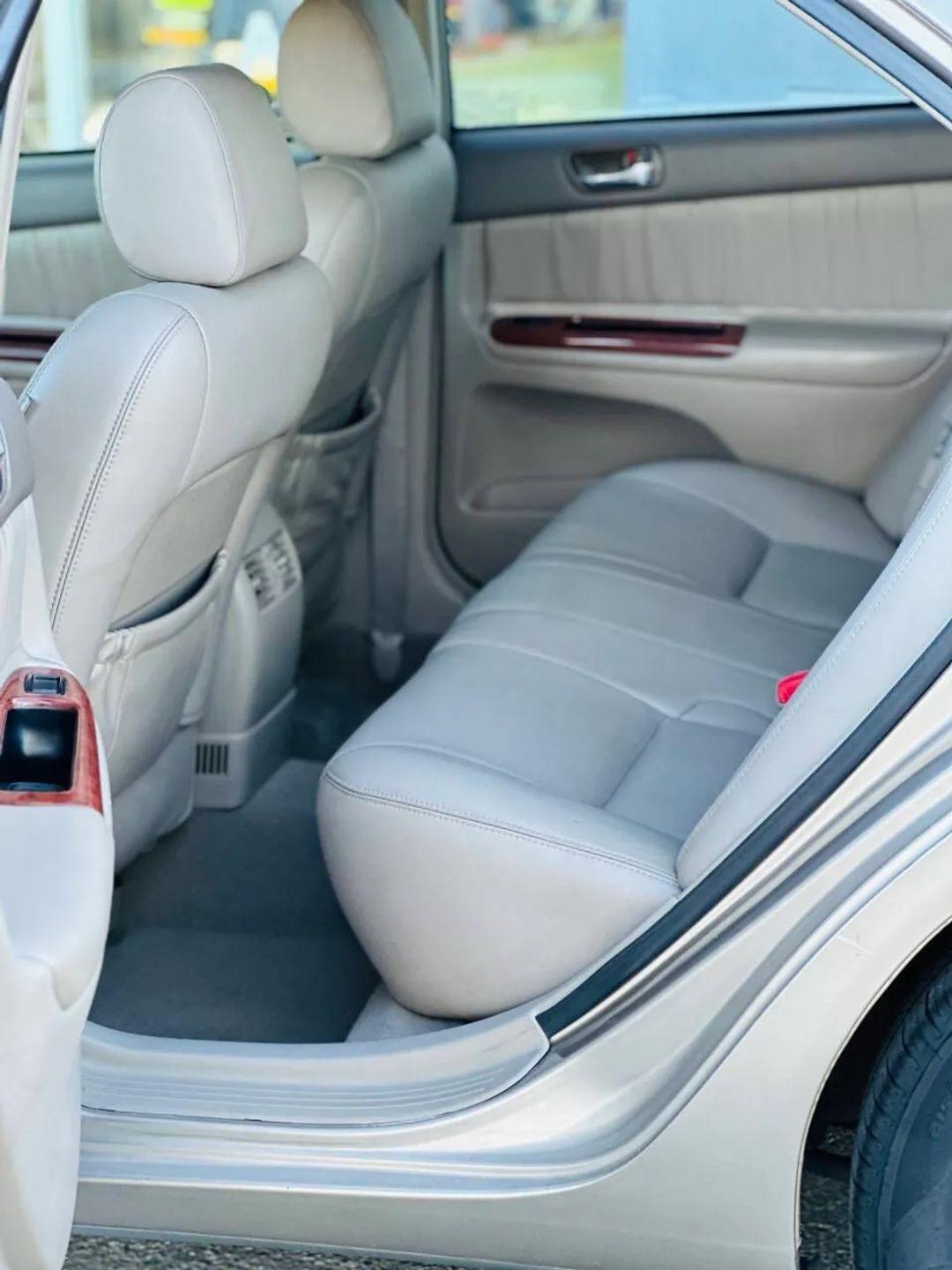 Toyota Camry  2004