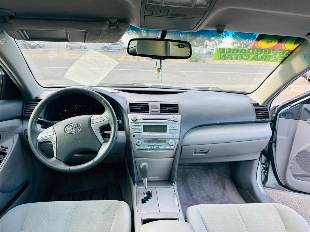 Toyota Camry Hybrid  2008
