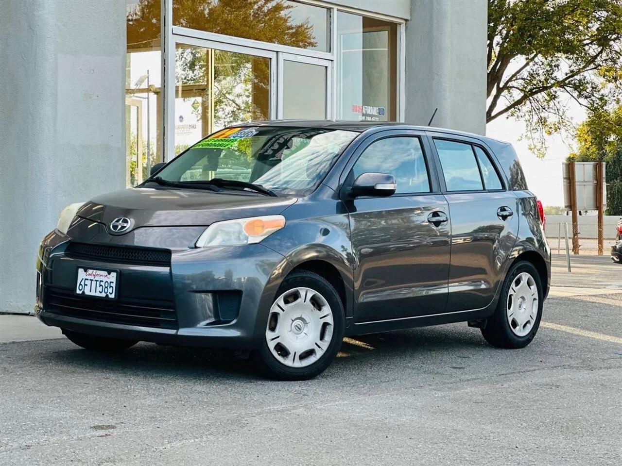 Scion xD  2009