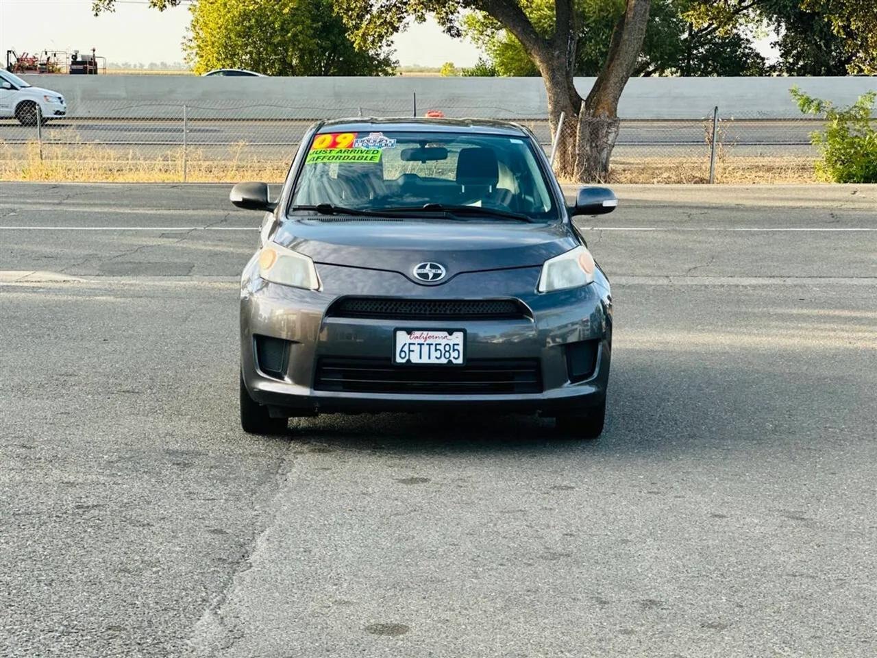 Scion xD  2009