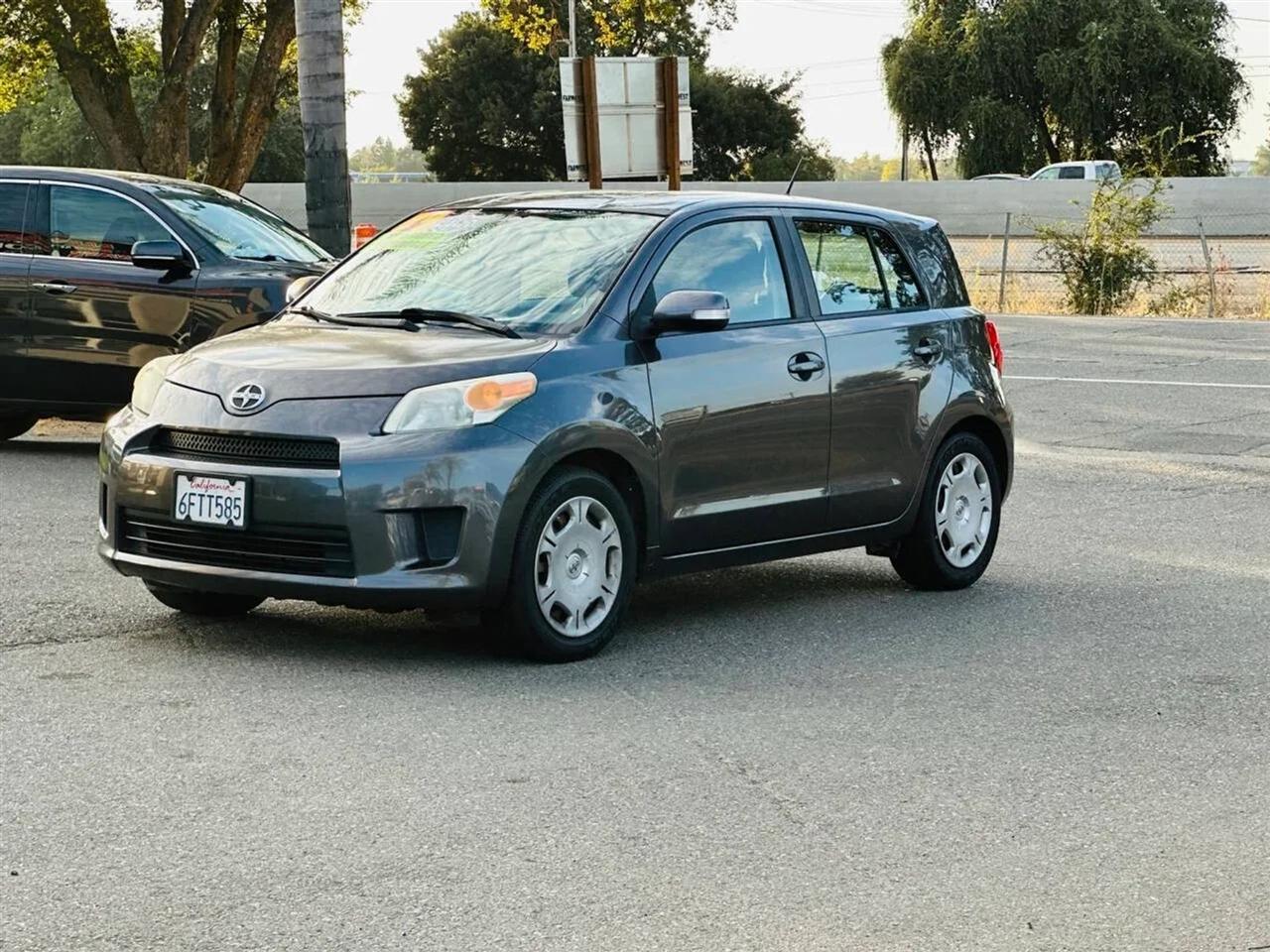 Scion xD  2009
