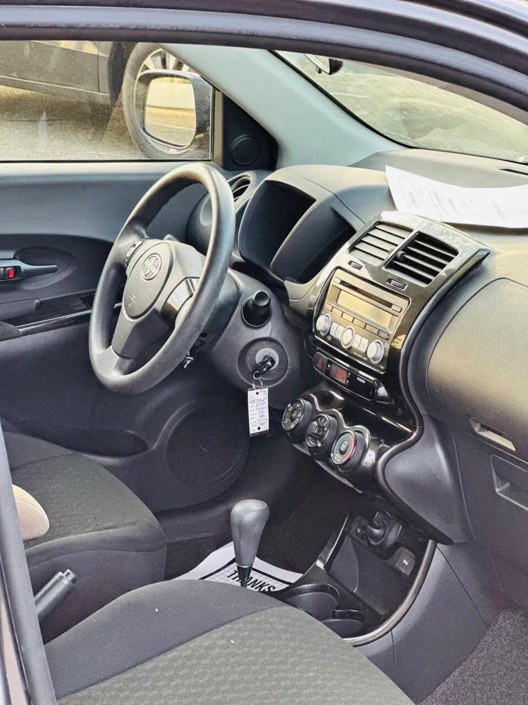 Scion xD  2009