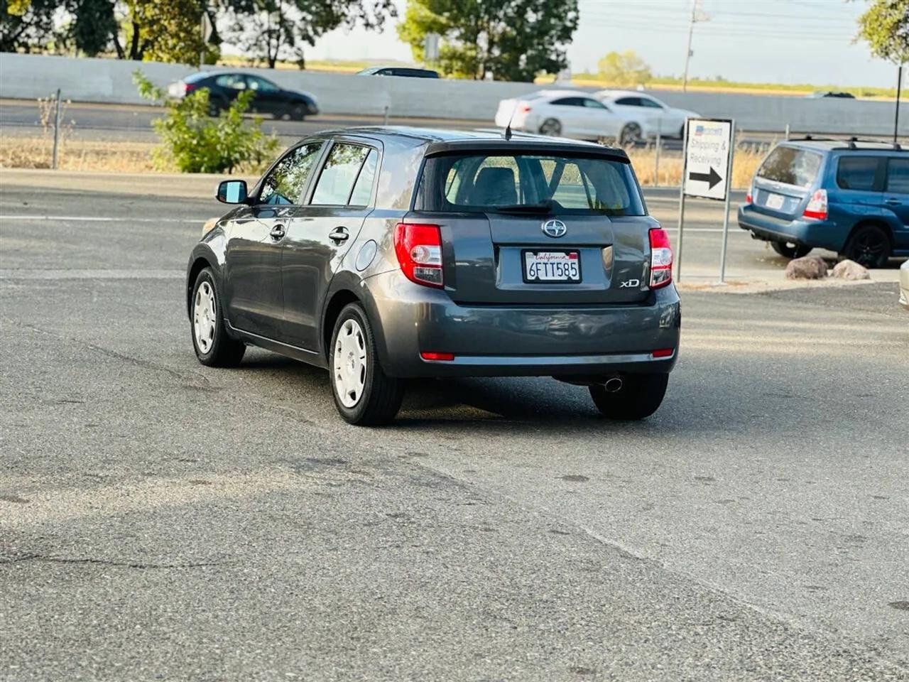 Scion xD  2009