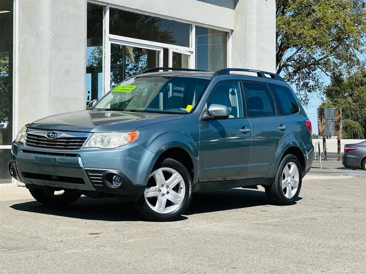 Subaru Forester  2010