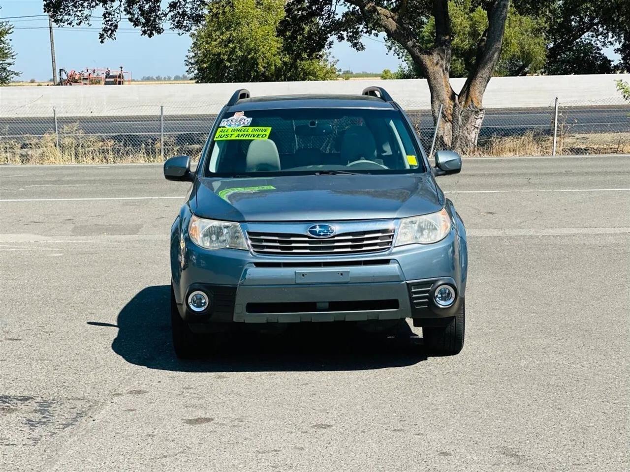 Subaru Forester  2010