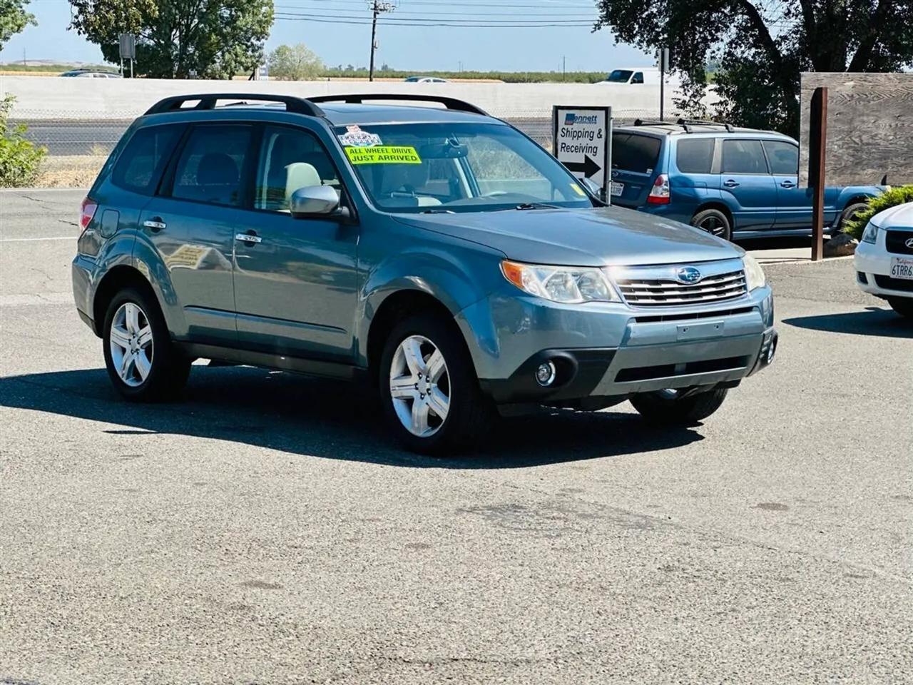 Subaru Forester  2010