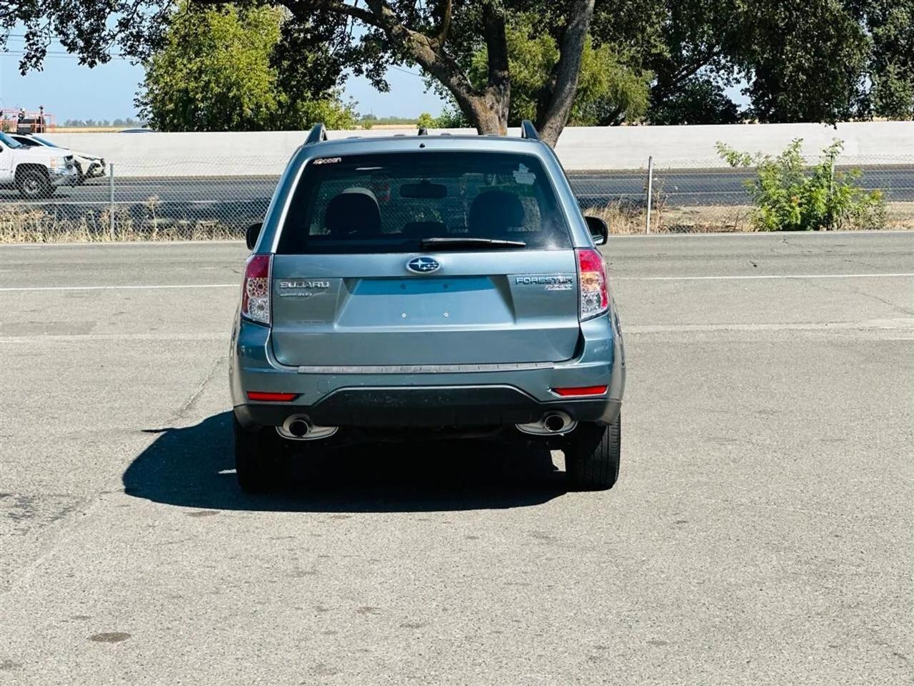Subaru Forester  2010