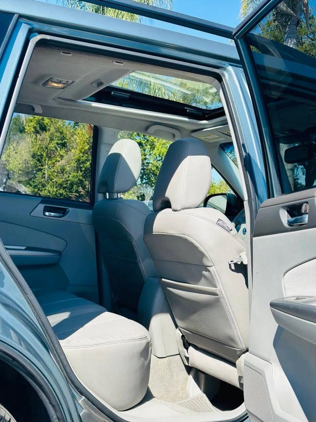 Subaru Forester  2010