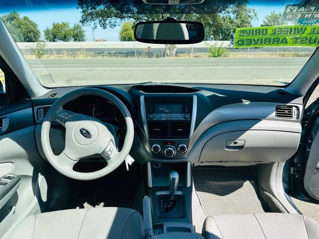 Subaru Forester  2010