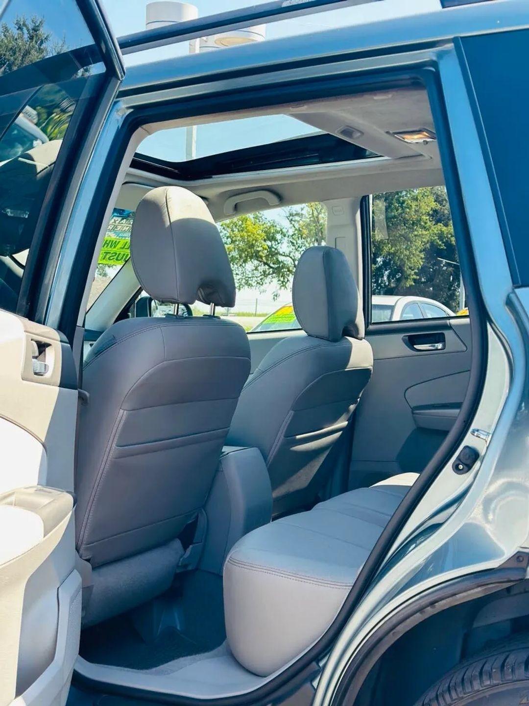Subaru Forester  2010