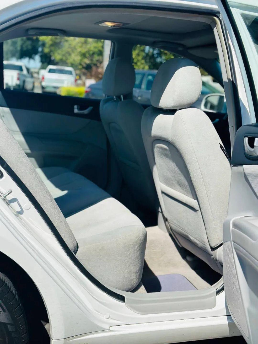 Hyundai Sonata  2008