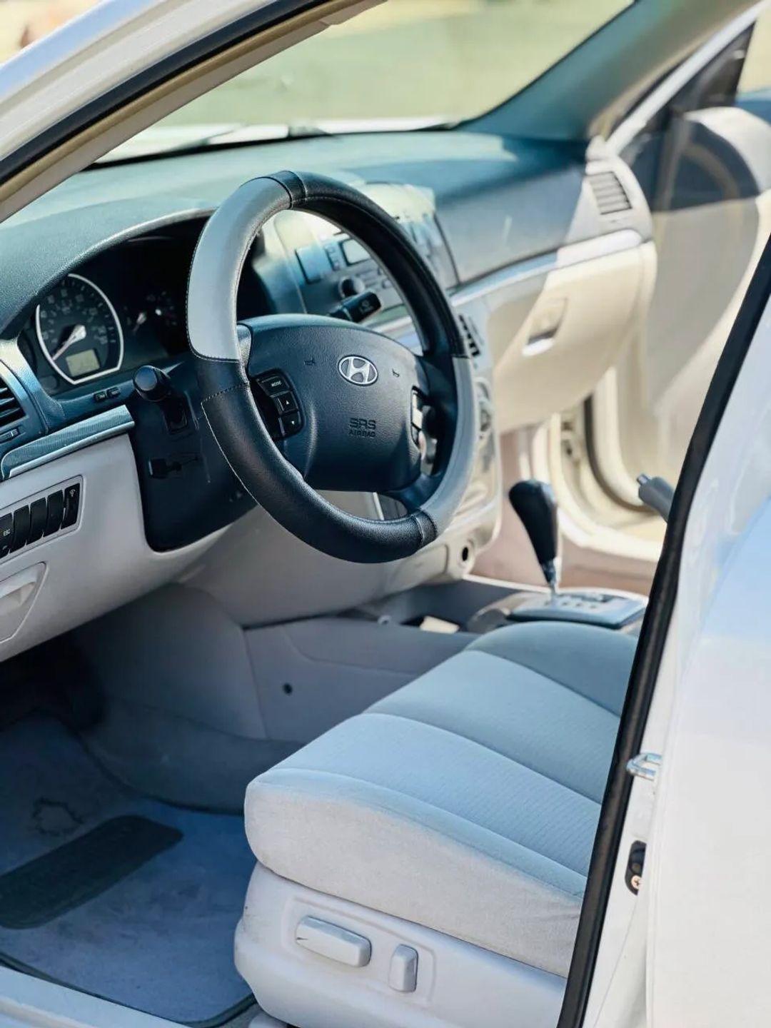 Hyundai Sonata  2008