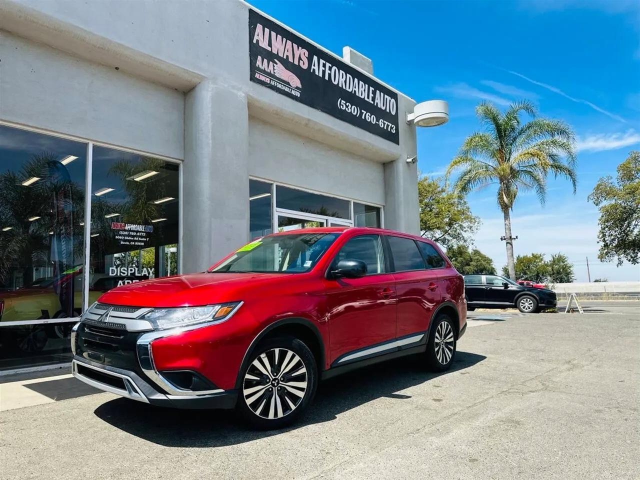 Mitsubishi Outlander  2020