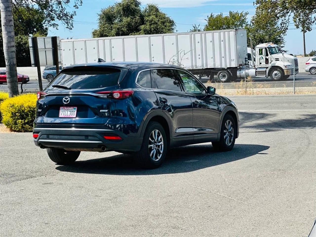 Mazda CX-9  2016