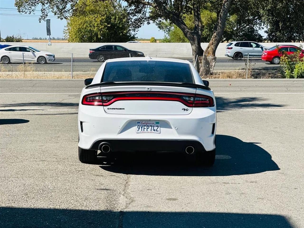 Dodge Charger  2022
