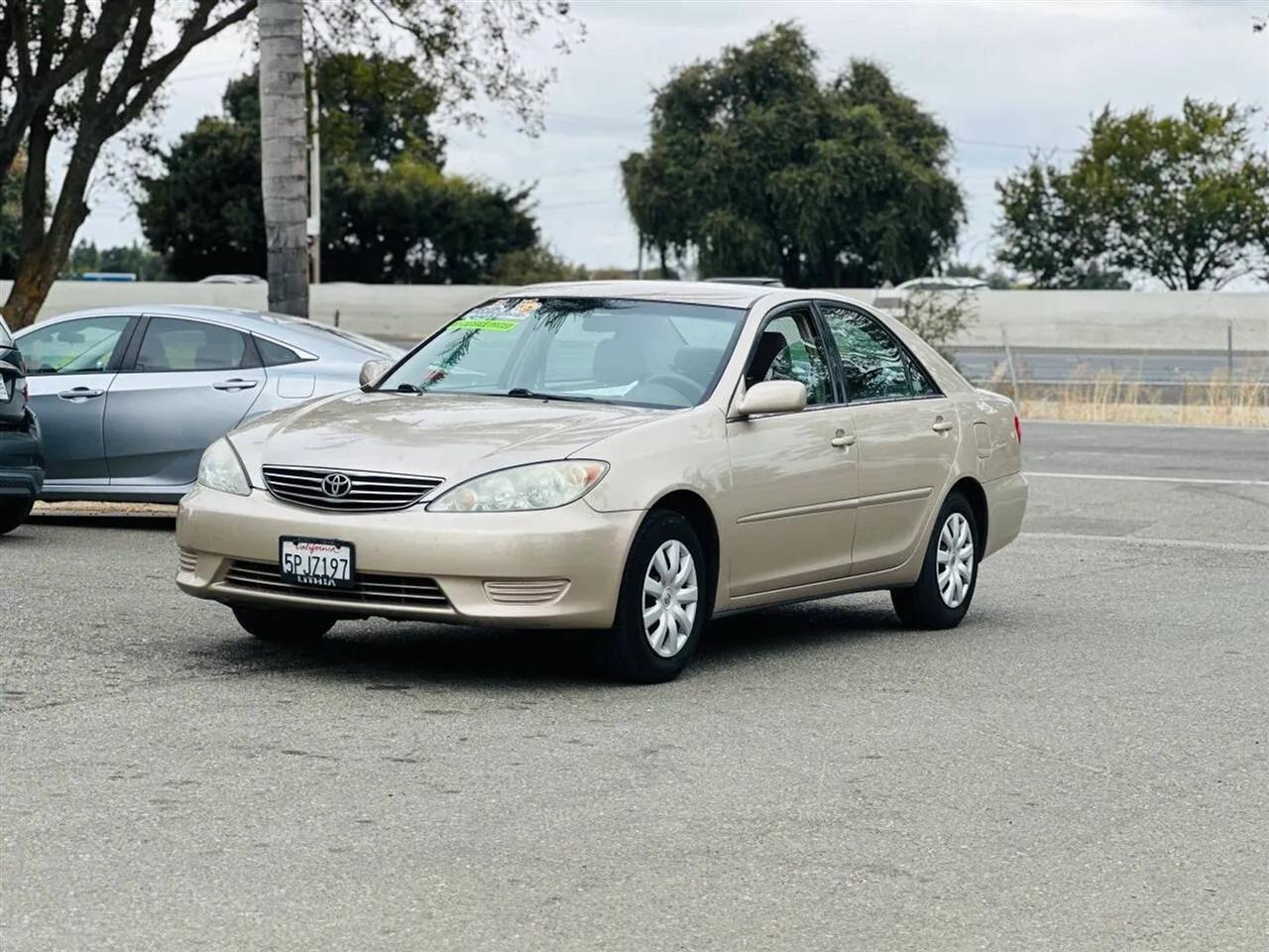Toyota Camry  2005