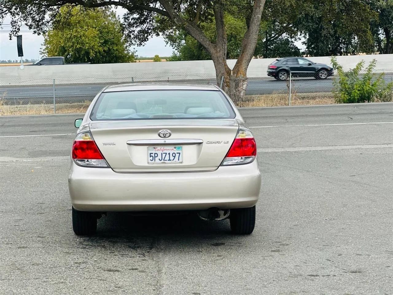 Toyota Camry  2005