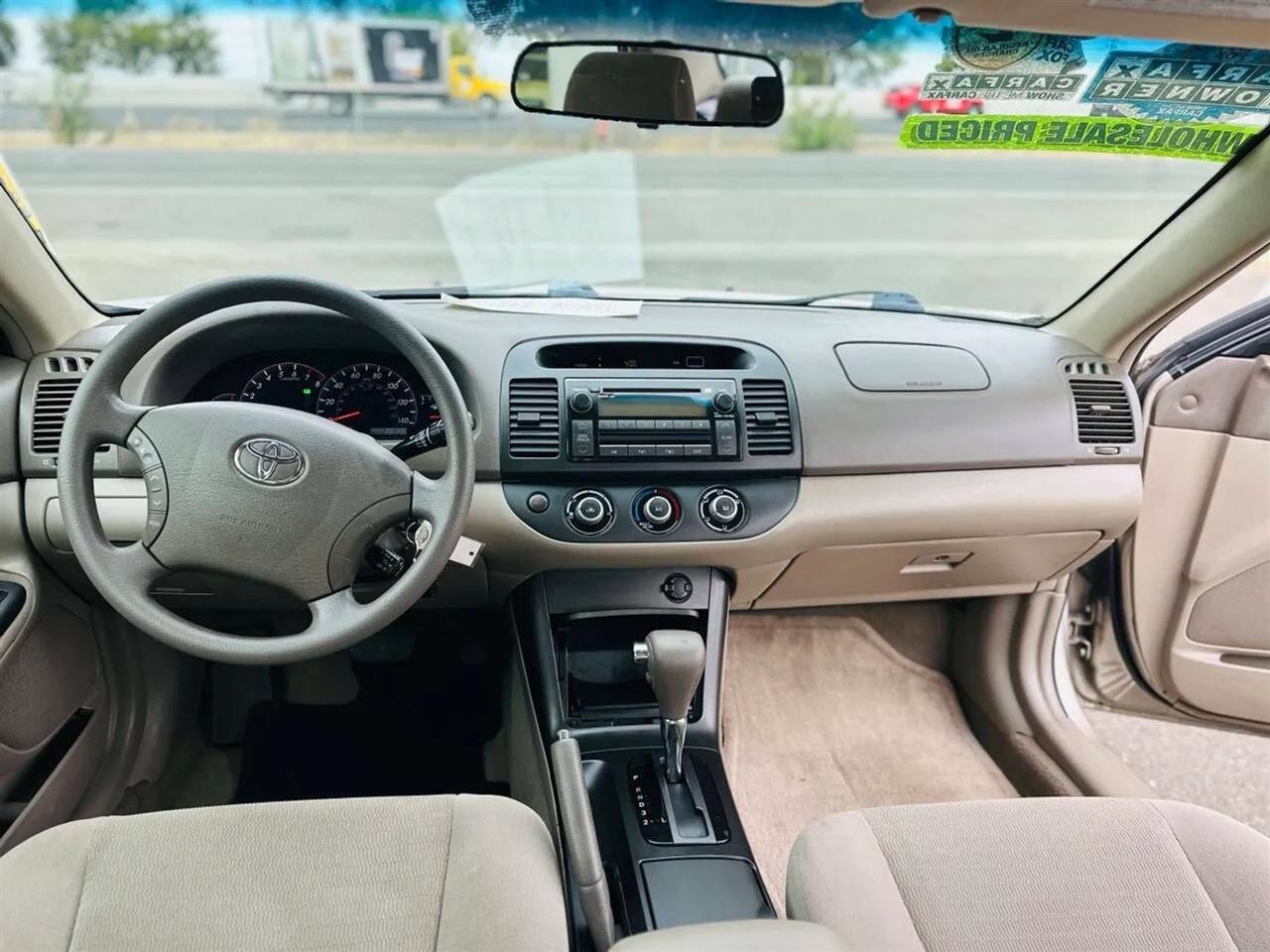 Toyota Camry  2005