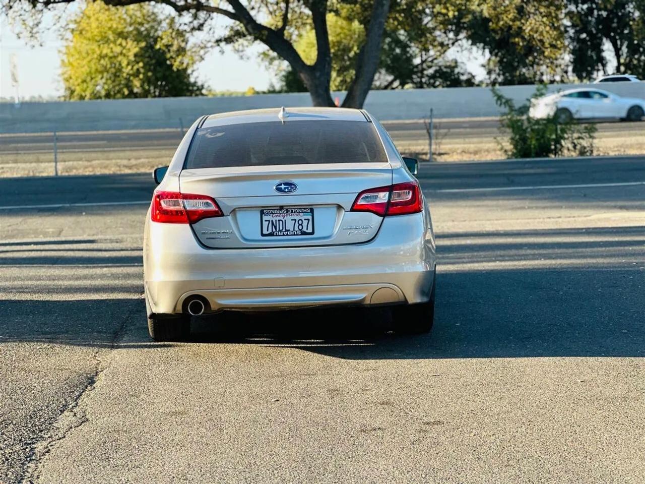 Subaru Legacy  2016