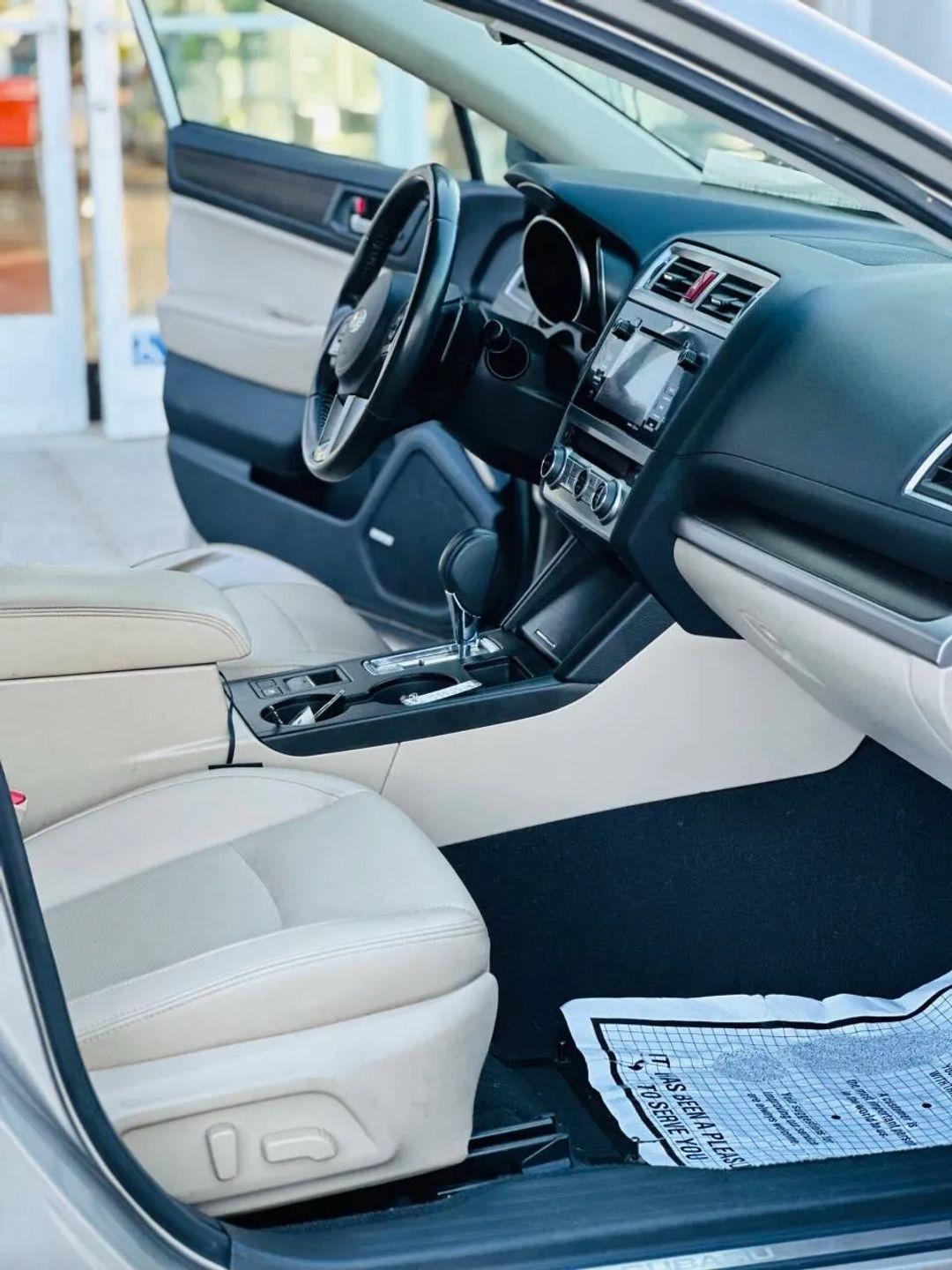Subaru Legacy  2016