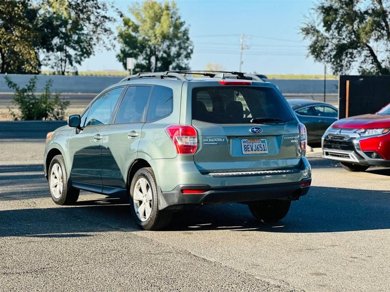 Subaru Forester  2016