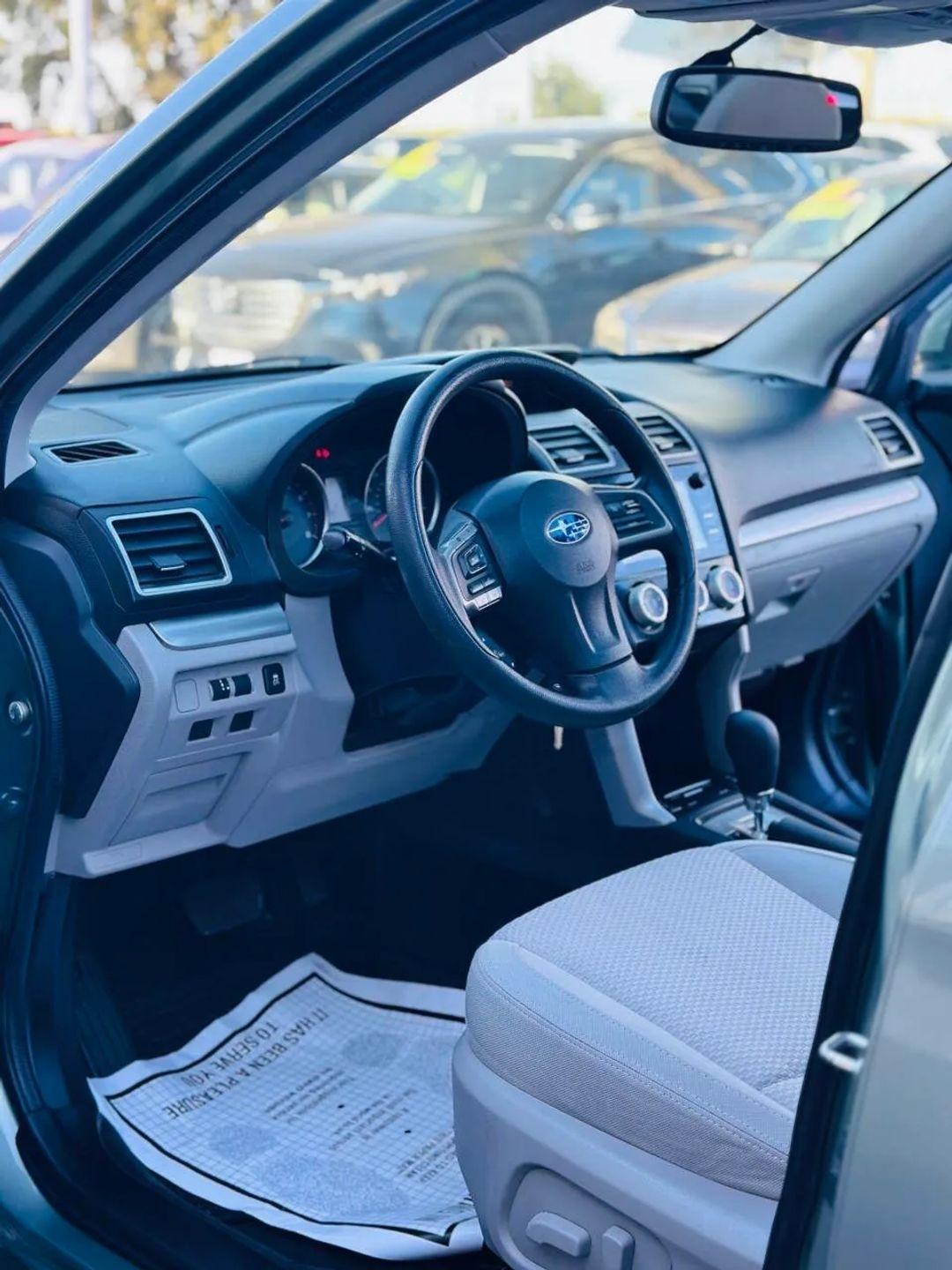 Subaru Forester  2016