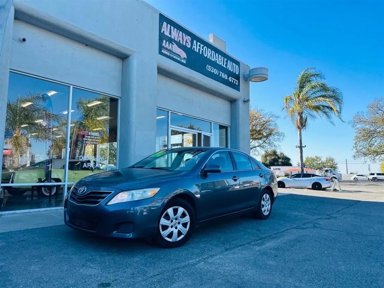 Toyota Camry  2010