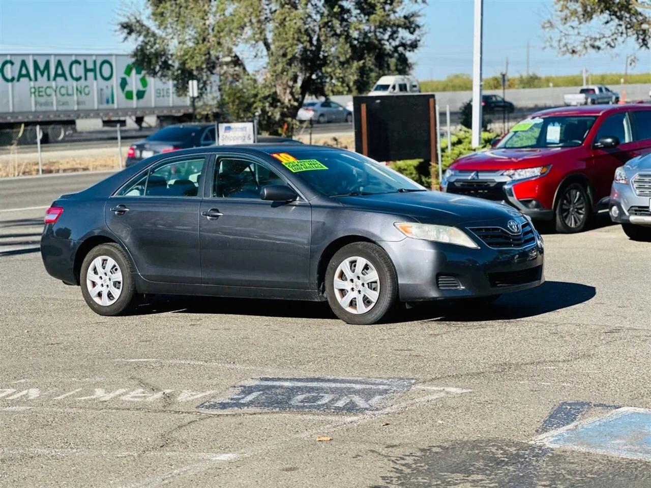 Toyota Camry  2010