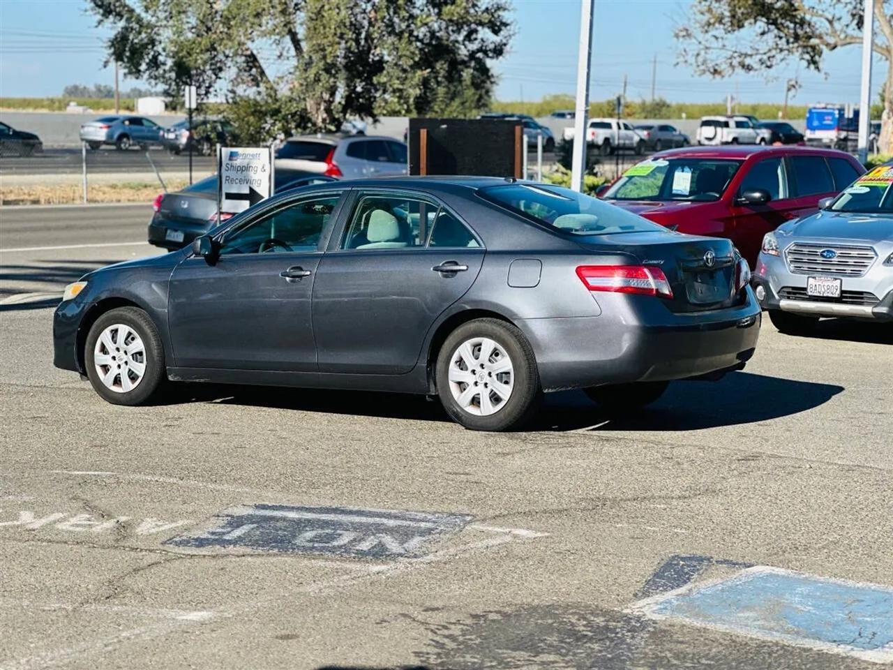 Toyota Camry  2010