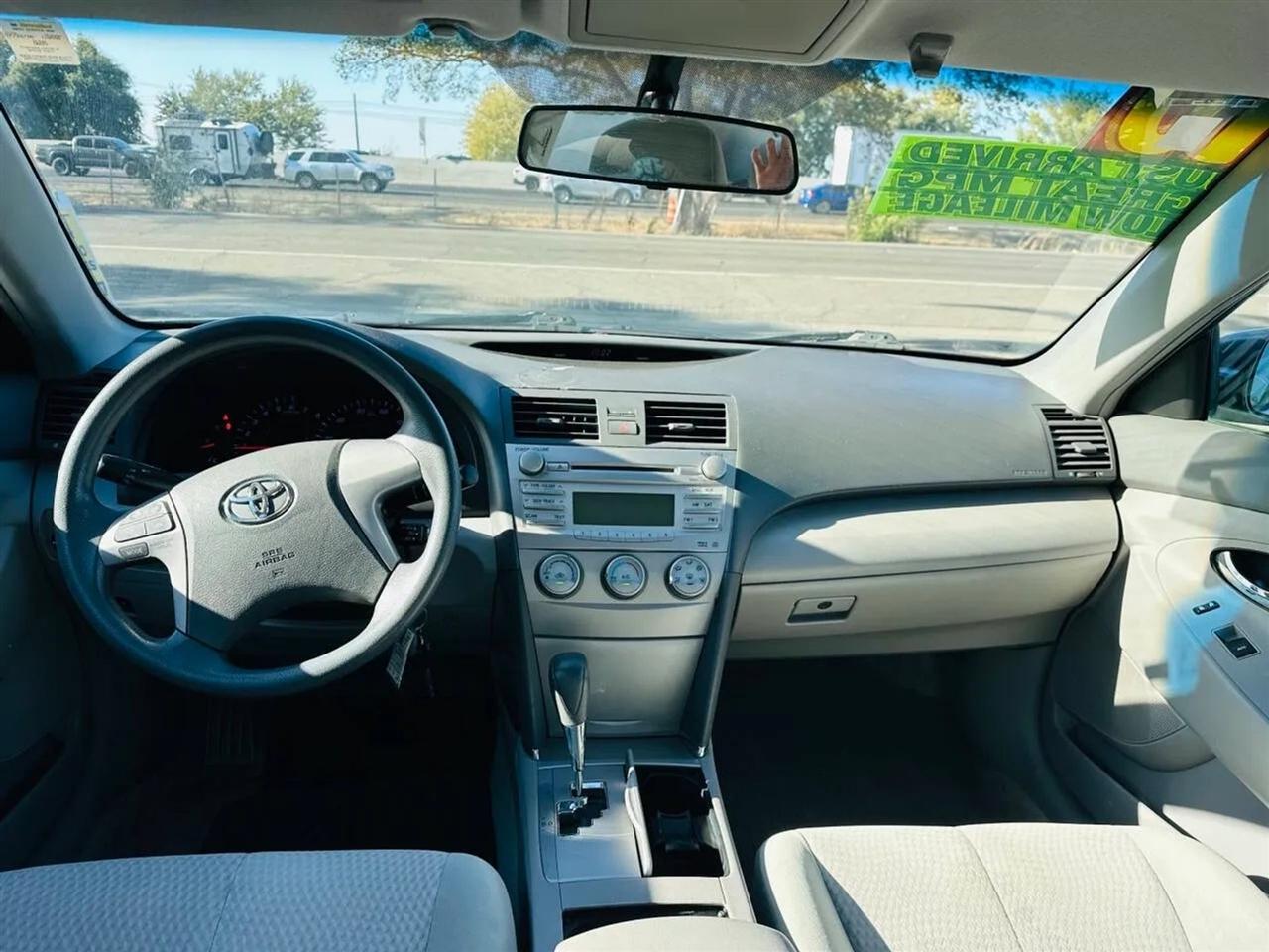 Toyota Camry  2010