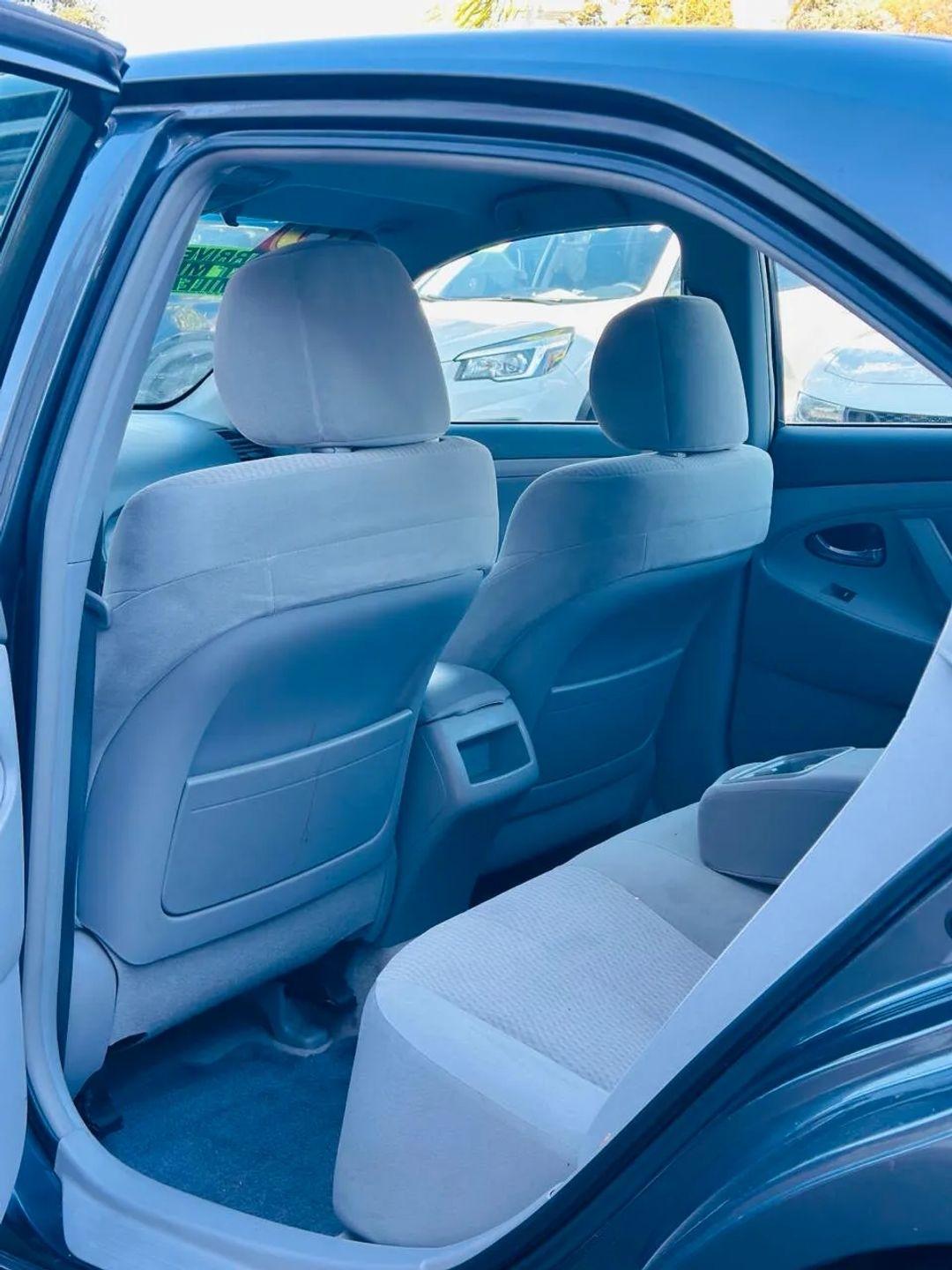 Toyota Camry  2010