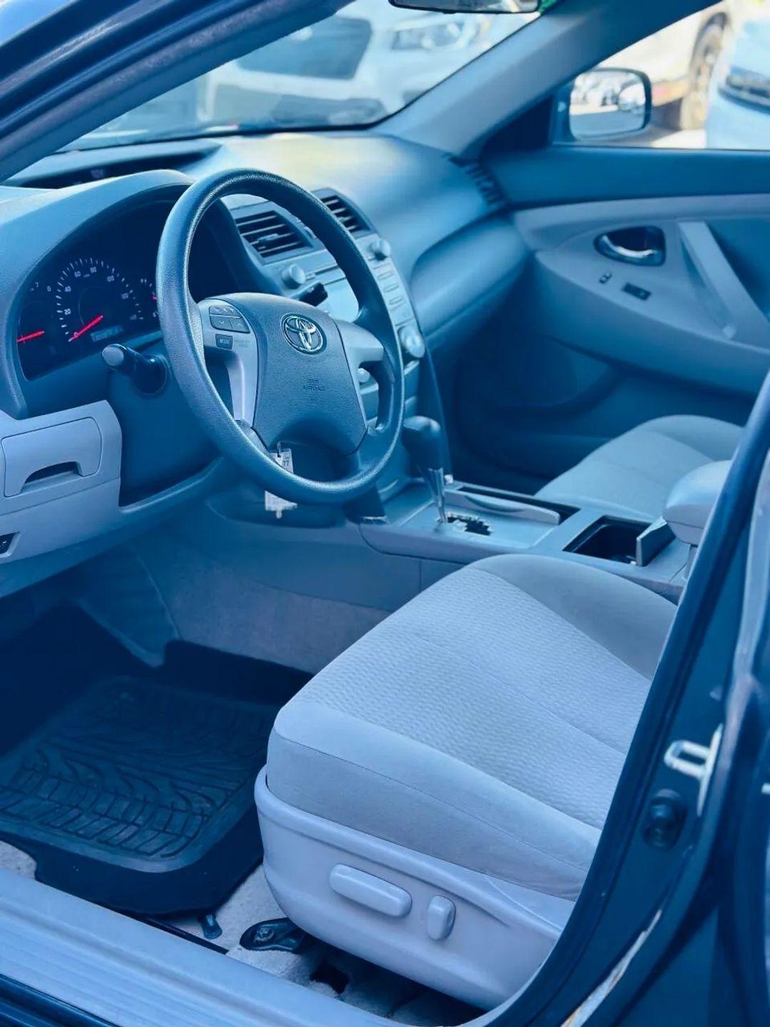 Toyota Camry  2010