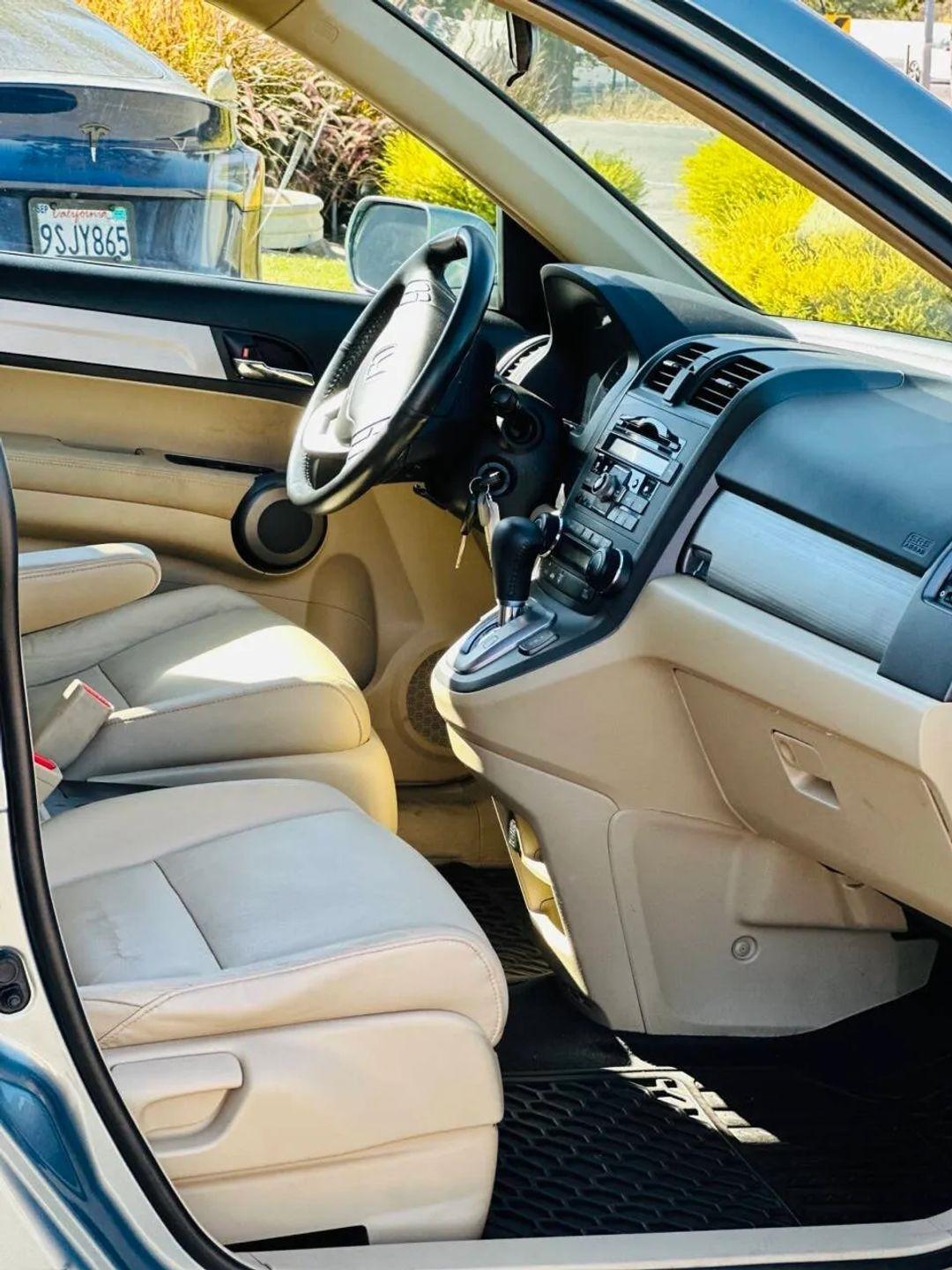 Honda CR-V  2011