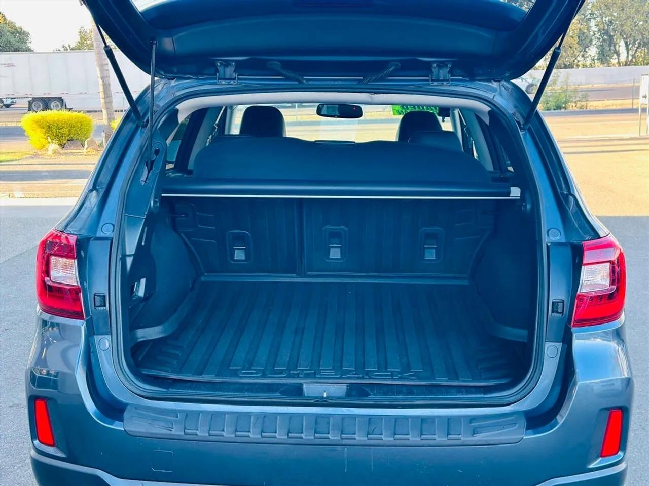 Subaru Outback  2016