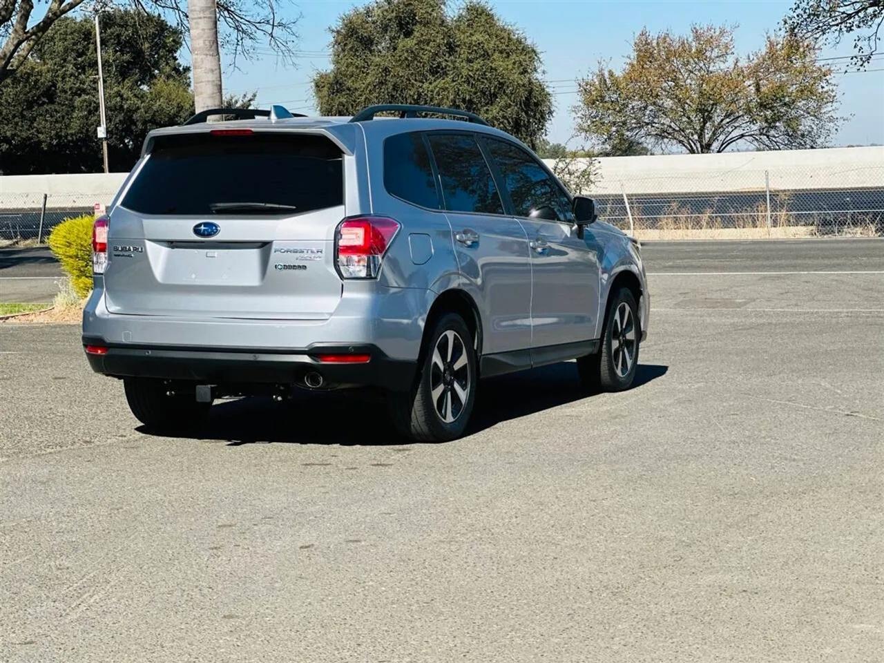 Subaru Forester  2017