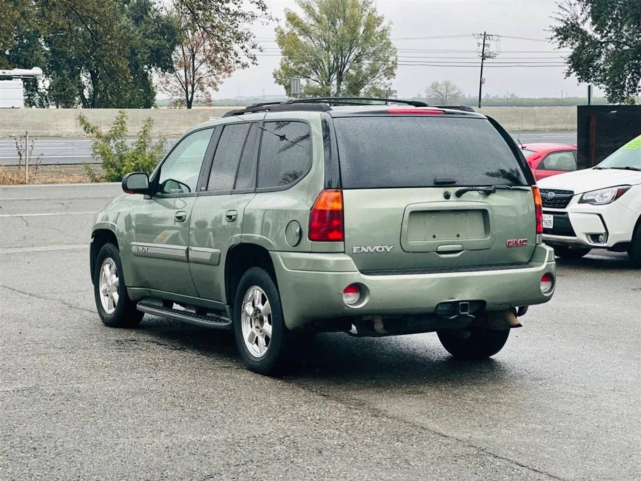 GMC Envoy  2003