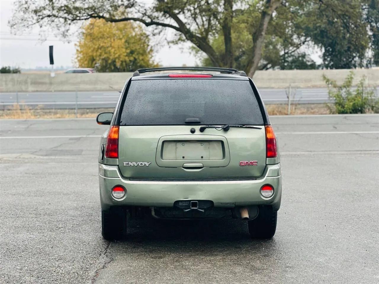 GMC Envoy  2003