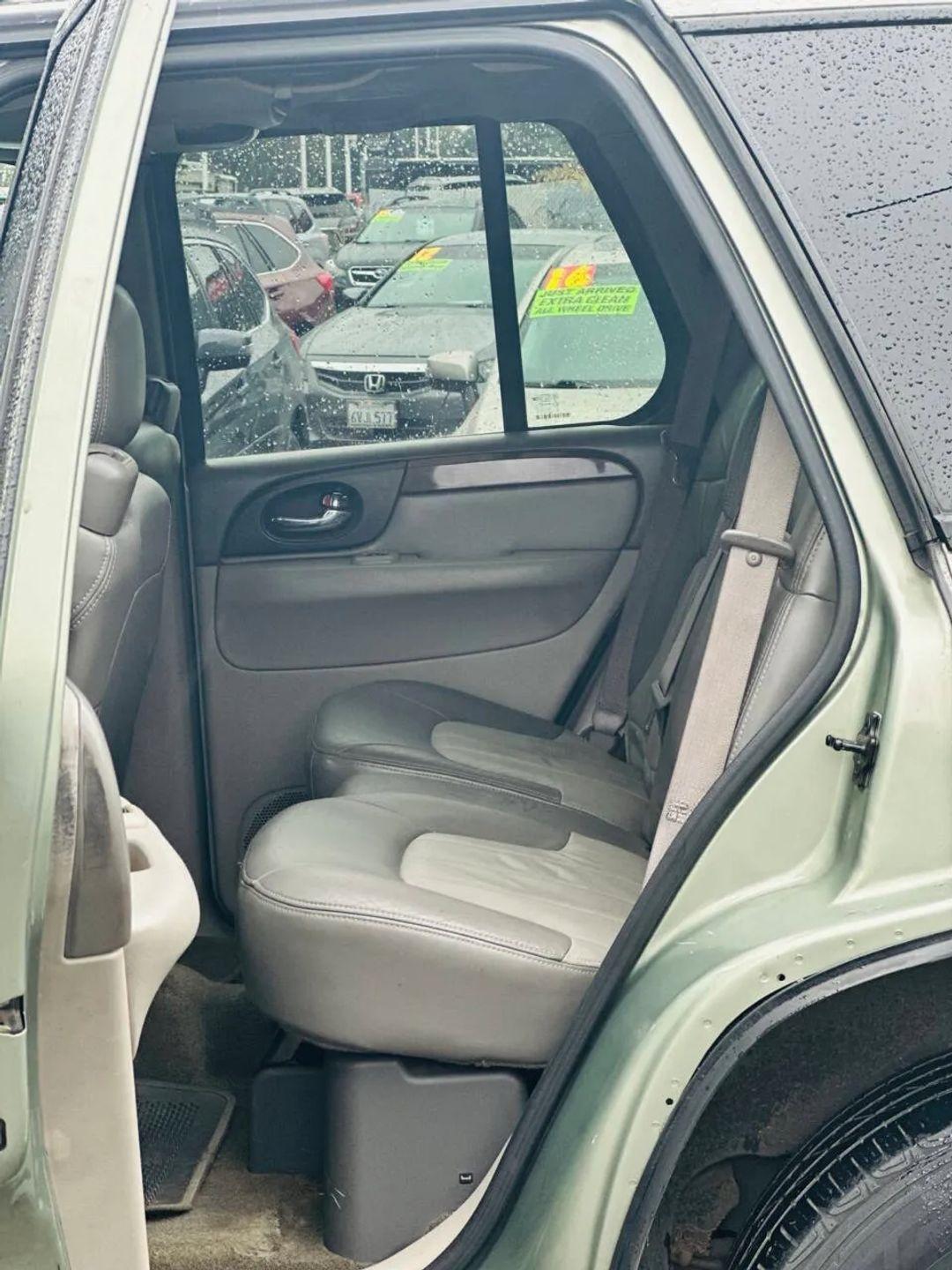 GMC Envoy  2003