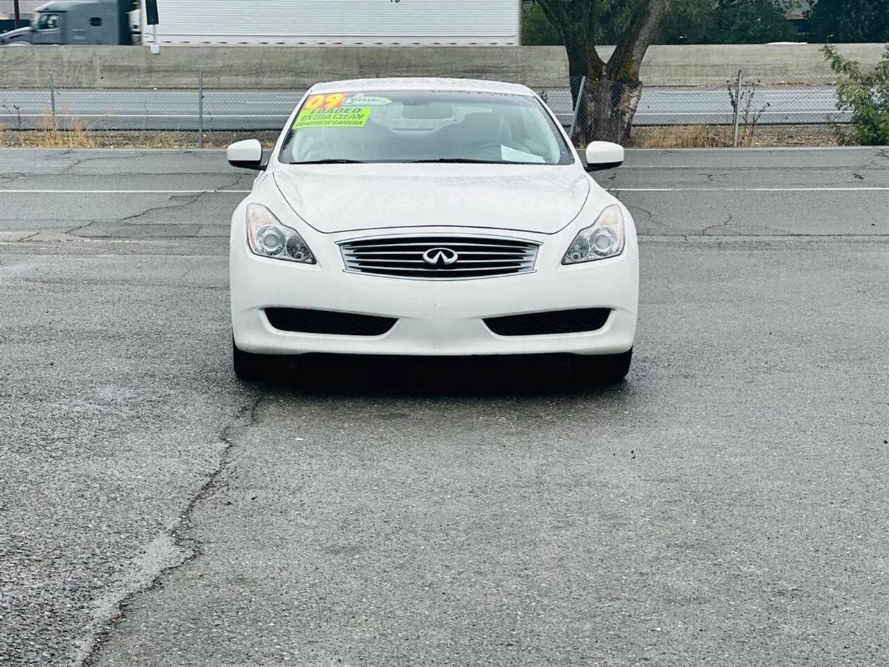 Infiniti G Convertible  2009