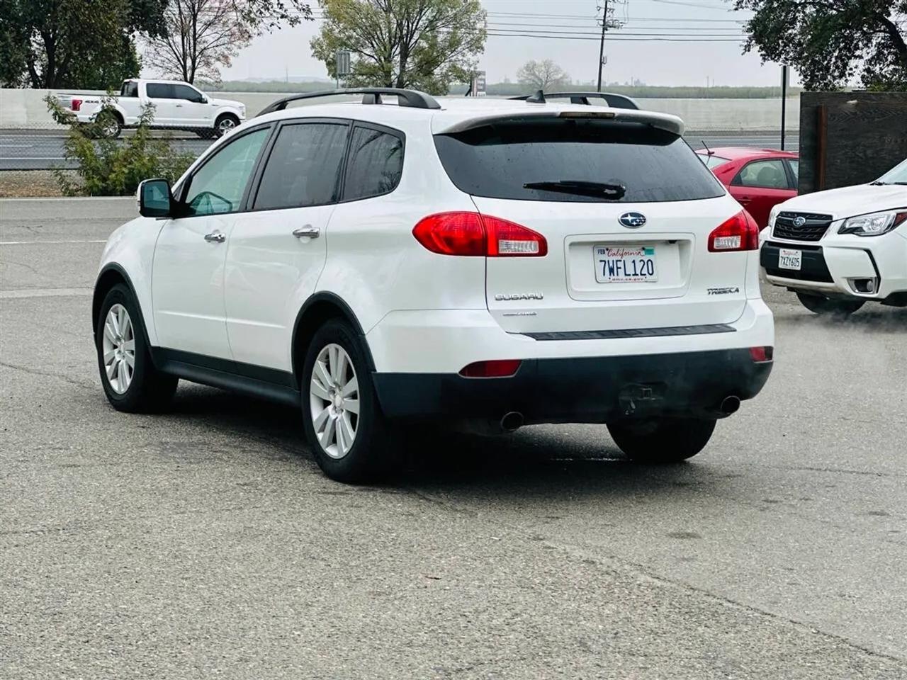 Subaru Tribeca  2011